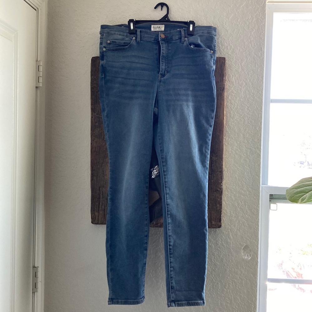 Denim skinny leg jean size 14.